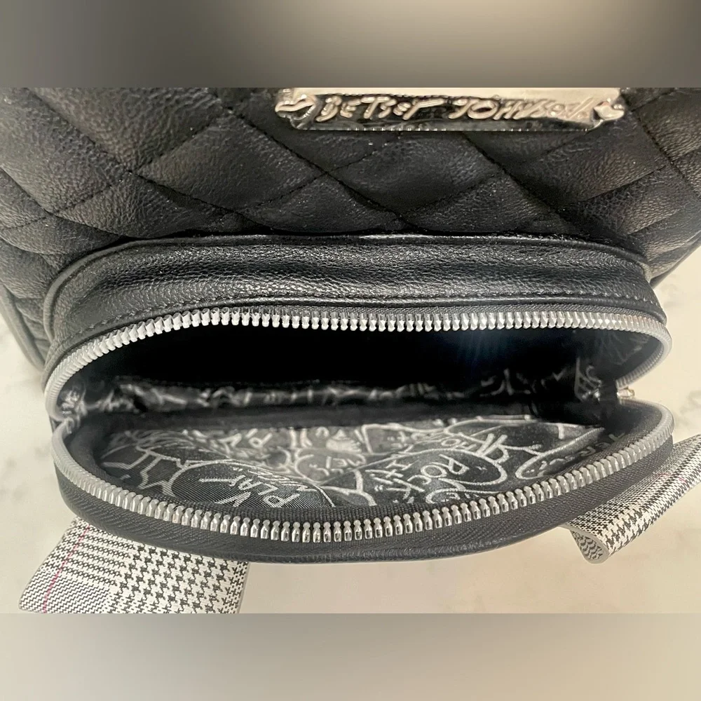 Betsey Johnson betsey johnson